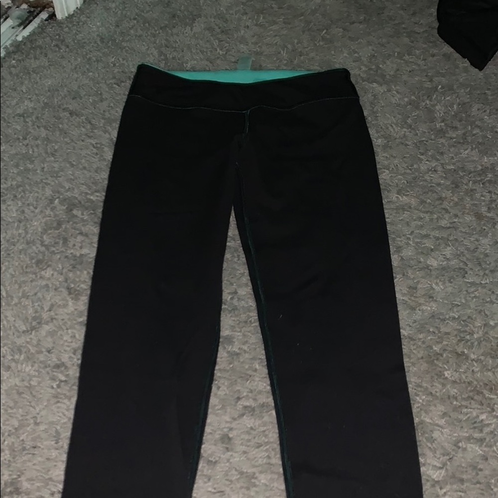 Reverse leggings